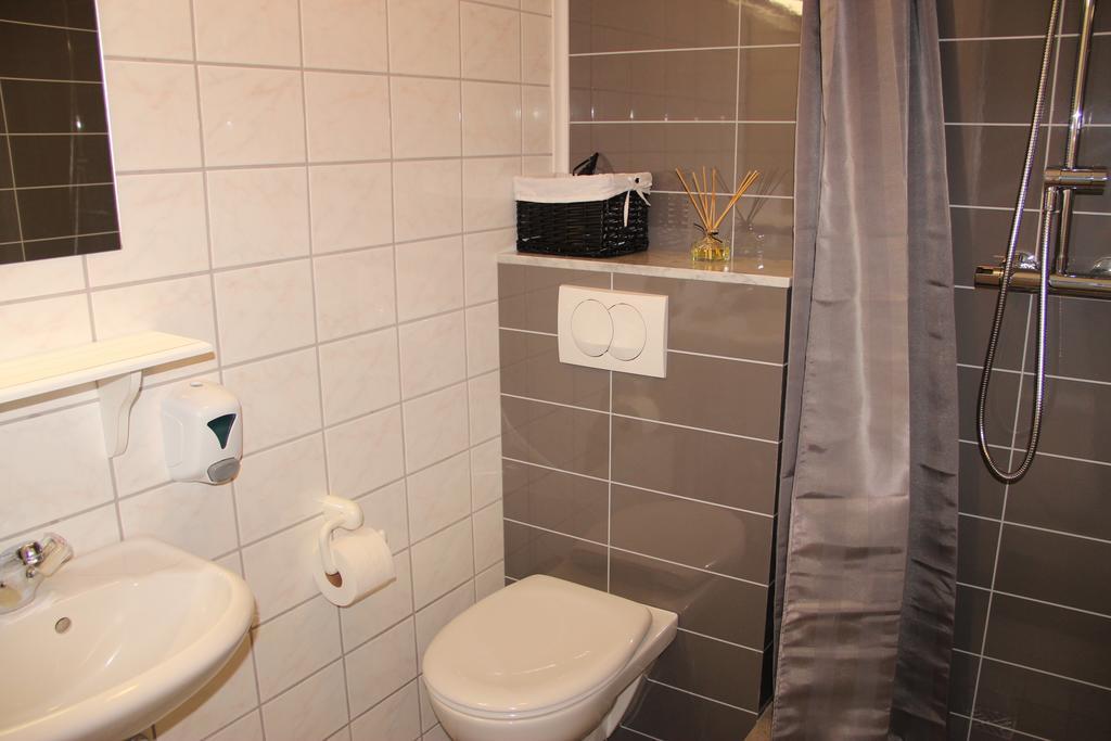 Acco Guesthouse Akureyri Ngoại thất bức ảnh